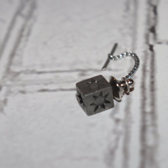 Vintage silver sunburst lapel pin tie tack 3/8" - Picture 2 of 4